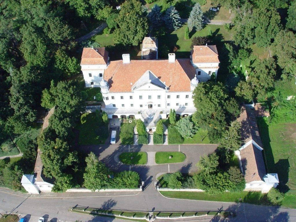 Teleki-Degenfeld Kastelyszallo Szirak Экстерьер фото