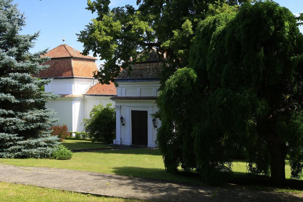 Teleki-Degenfeld Kastelyszallo Szirak Экстерьер фото