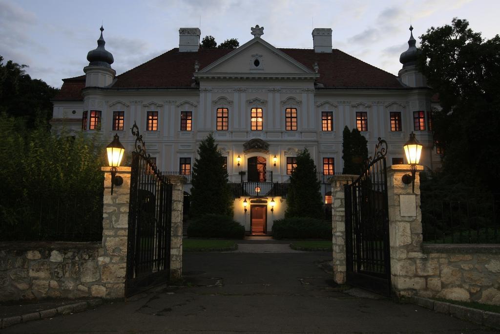 Teleki-Degenfeld Kastelyszallo Szirak Экстерьер фото