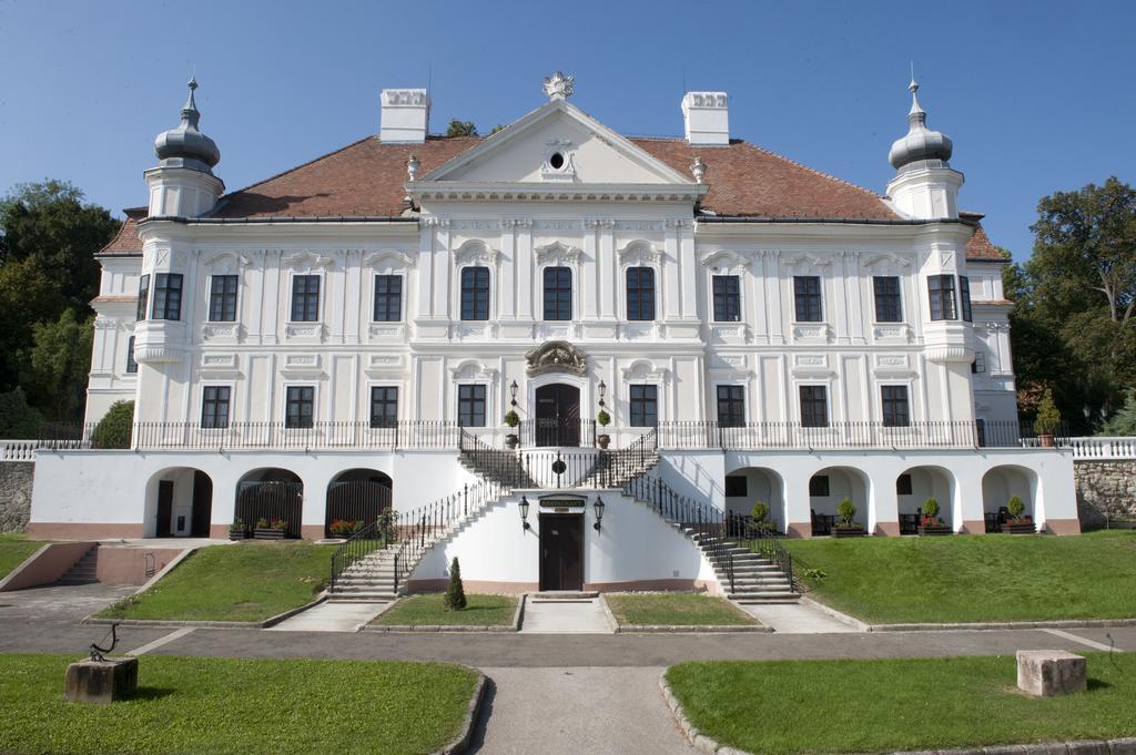 Teleki-Degenfeld Kastelyszallo Szirak Экстерьер фото